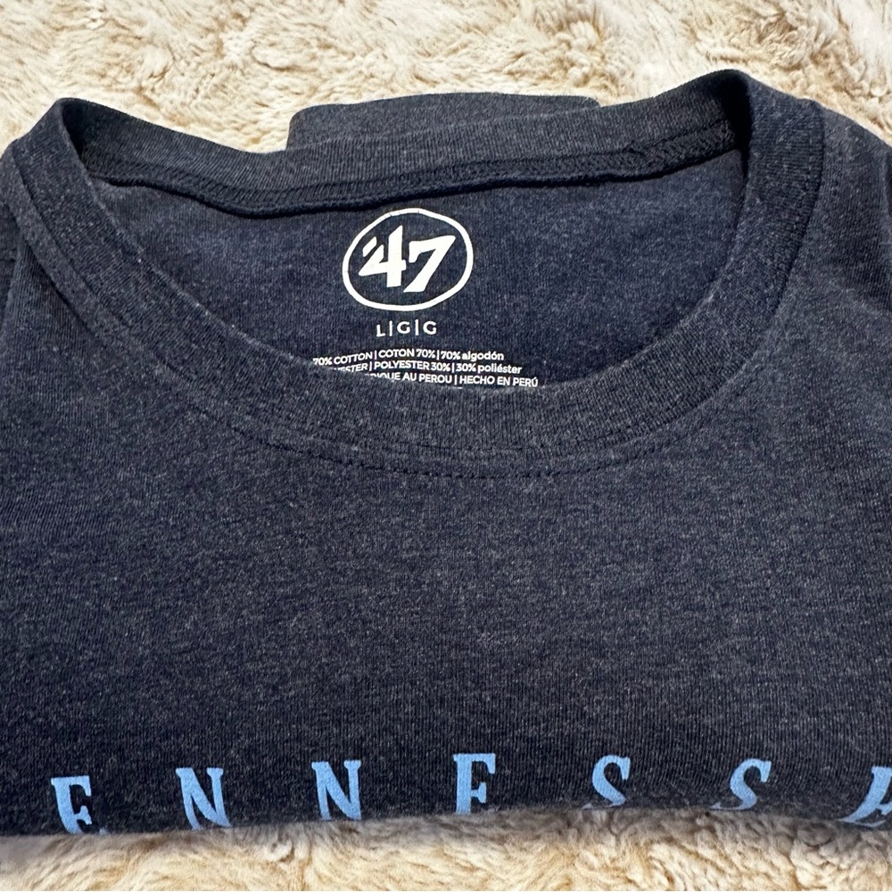 47 Tennessee Titans T-shirt Tee Unisex Men’s Large Navy Blue Long Sleeve TN NFL - Picture 8 of 8